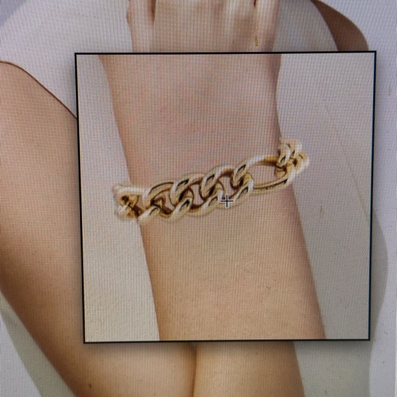 Christian Dior Gold Plated Metal Heavy Chain Link Bracelet. - Vtg. 90s - Picture 4 of 10